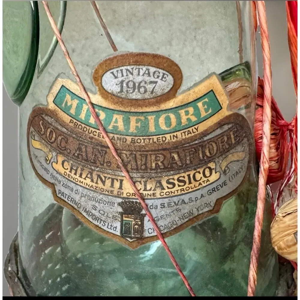Vintage 1967 Mirafiore Chianti Bottle Decanter Italy Wicker Thumb Hole Spout